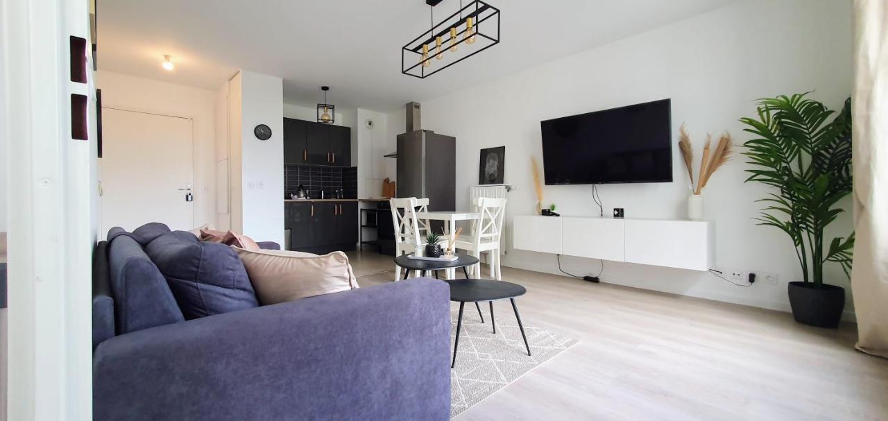 Lotus- 4 Min De Walt Disney-Arrivee Autonome-Parking Et Wifi Gratuit-Proche De Toutes Commodites 5Min De La Vallee Village شيسي المظهر الخارجي الصورة
